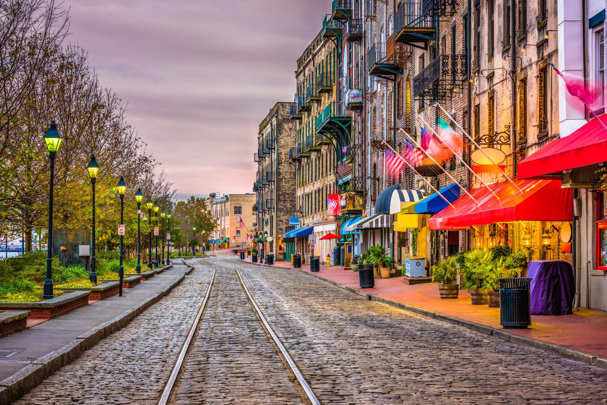 river-street-savannah-georgia-usa
